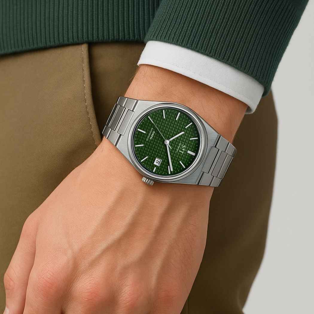 Schlichte Herrenuhr mit Edelstahlarmband Grün